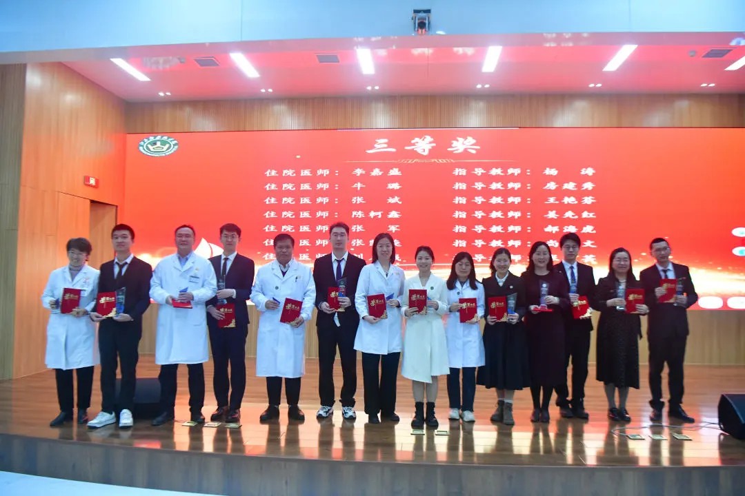 1735904566700256.jpg 1735904566700256.jpg