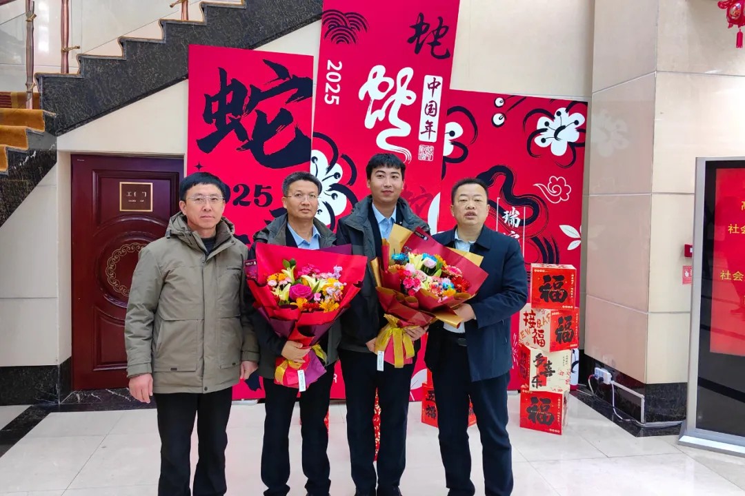 1737429929107639.jpg 1737429929107639.jpg