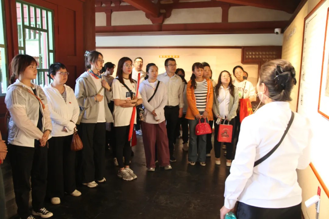 1747756105120355.jpg 1747756105120355.jpg