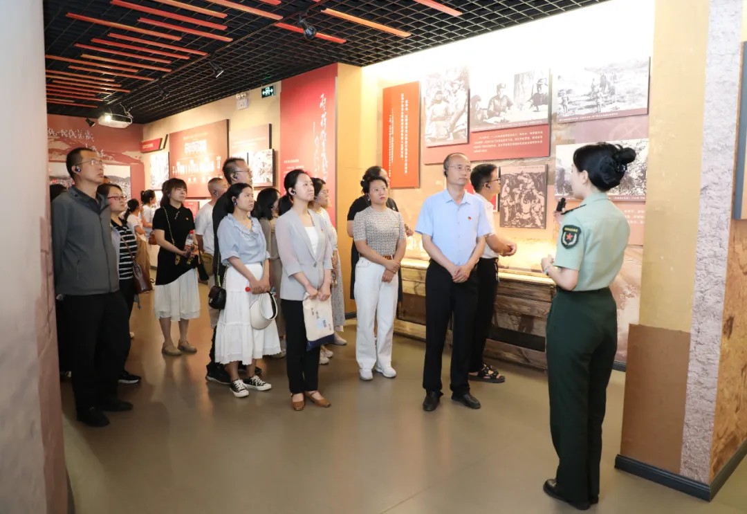 1751182527816441.jpg 1751182527816441.jpg