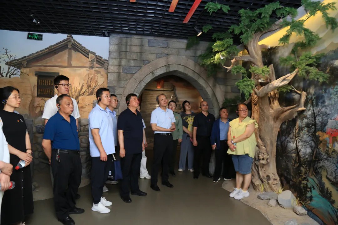 1751182572706624.jpg 1751182572706624.jpg